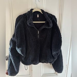 Like new! Free People Nantucket Fleece black
